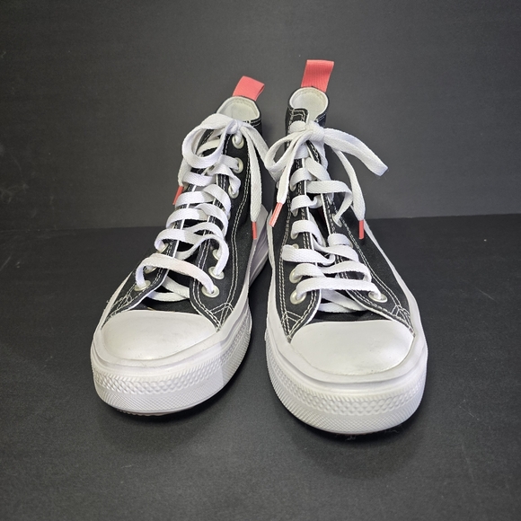 Converse Other - Chuck Taylor All Star Move Platform Canvas, Black, Pink salt, white.